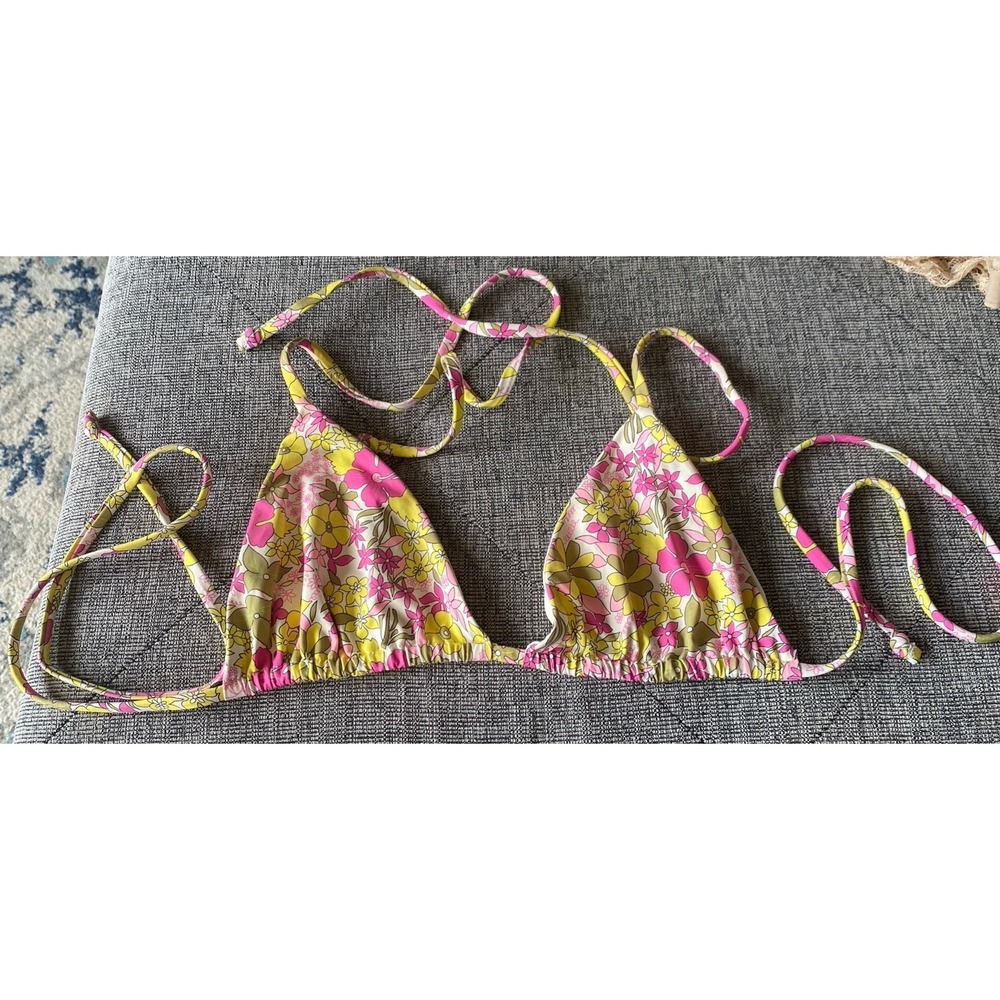 Frankies Bikinis Nick Triangle Bikini Top in Mojito Floral - Size Medium
